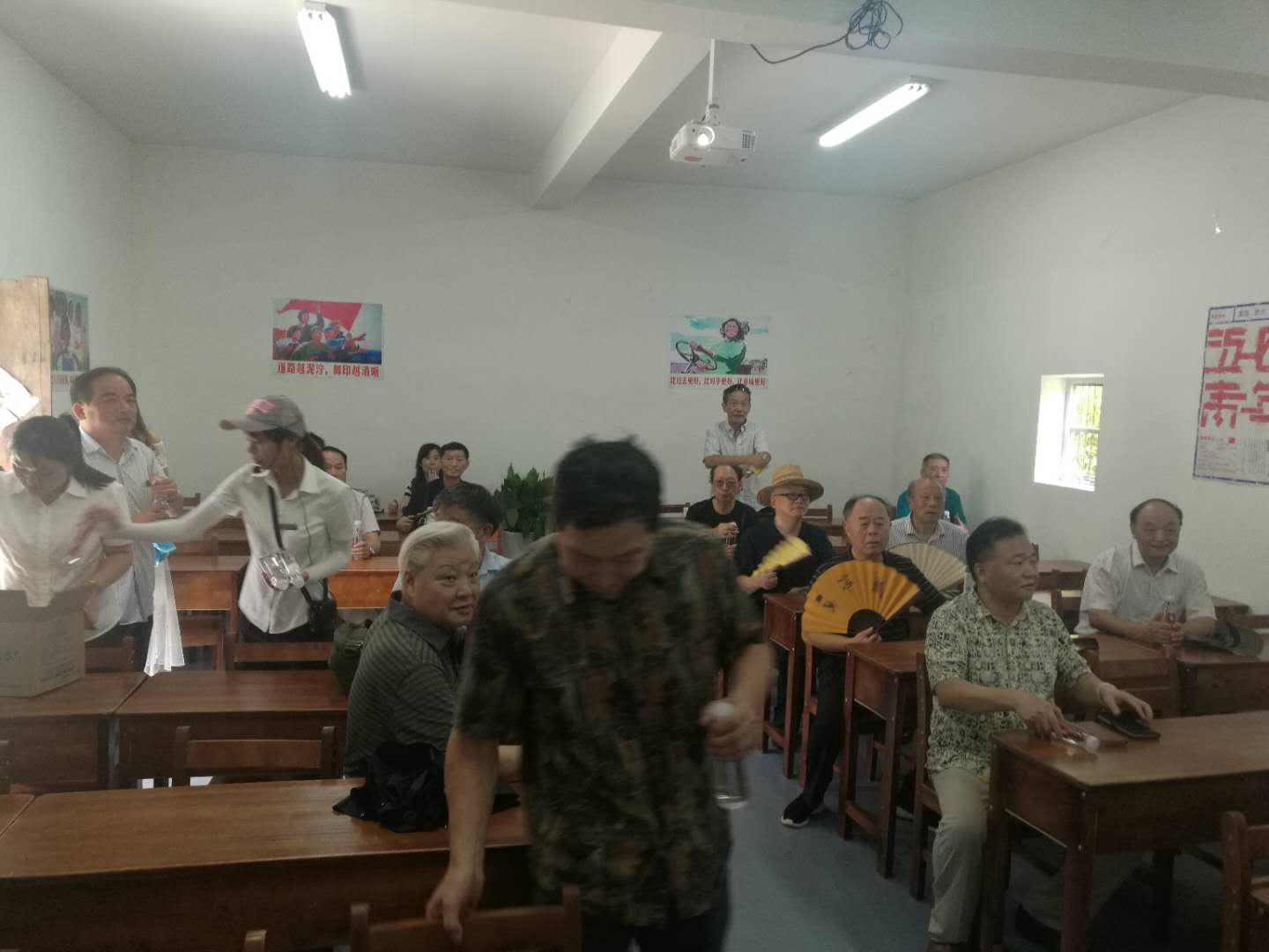 参观“江南小延安一一溧水李巷_南京扶贫之窗