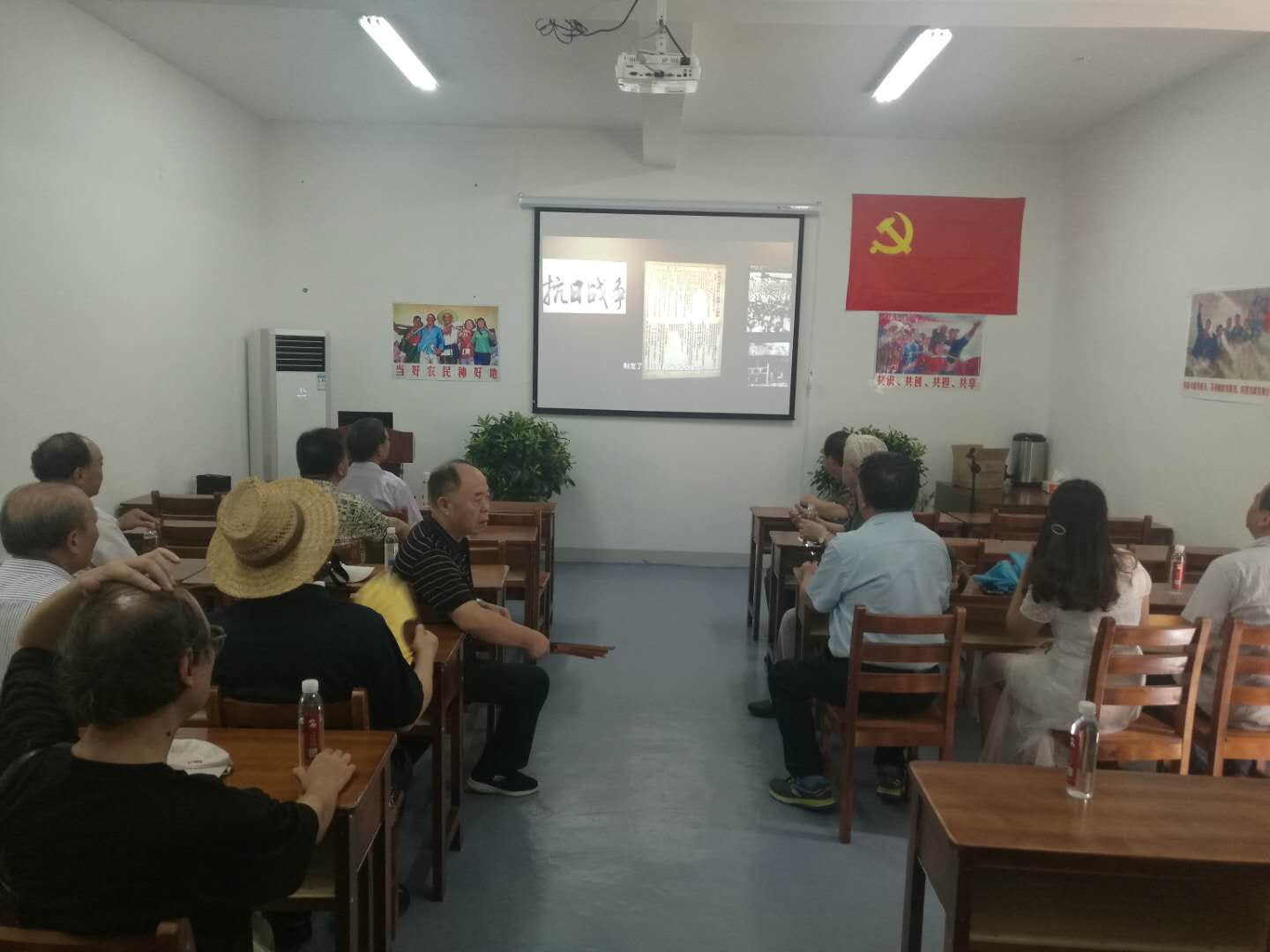参观“江南小延安一一溧水李巷_南京扶贫之窗