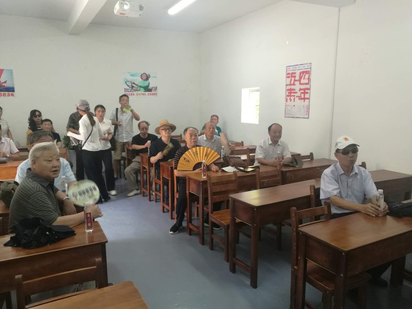 参观“江南小延安一一溧水李巷_南京扶贫之窗