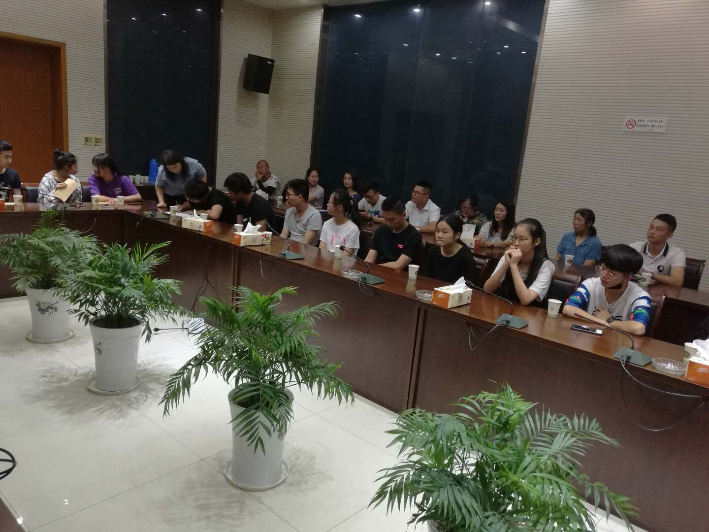 扶贫"三会"在浦口区永宁街道开展助学扶贫现场捐资发放活动